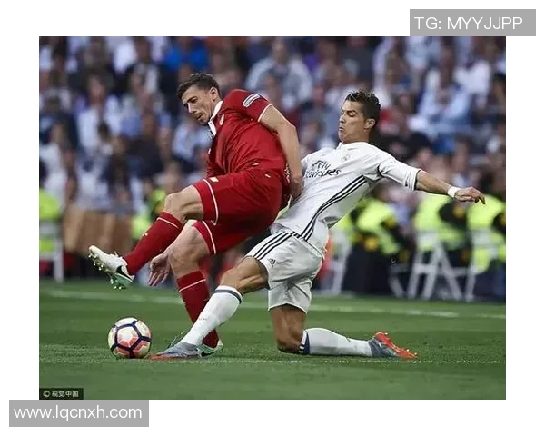 AC米兰卡福的传奇故事与足球精神的传承之路