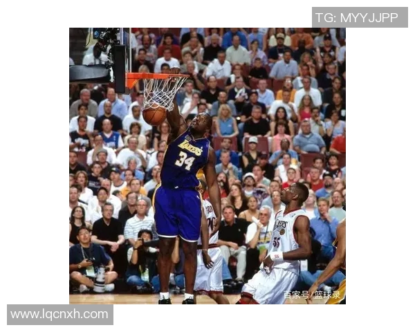 巴克斯荣膺MVP，稳定表现引领队伍走向巅峰