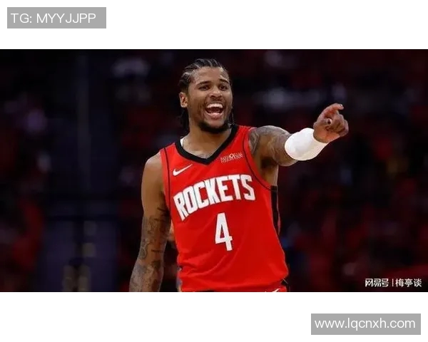 卡佩拉力挺勇士球员格林,称其是联盟最强防守者,赛后送上赞誉 卡佩拉力挺勇士球员格林,称其是联盟最强防守者,赛后送上赞誉