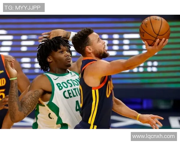 约翰-埃格伯努在比赛中砍下30分创个人纪录,展现未来巨星潜质